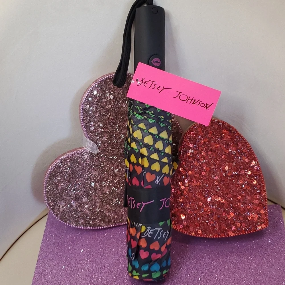 Betsey Johnson 💖NWT💖 Heart Rainbow Umbrella!  💖💖💖 - Picture 9 of 9